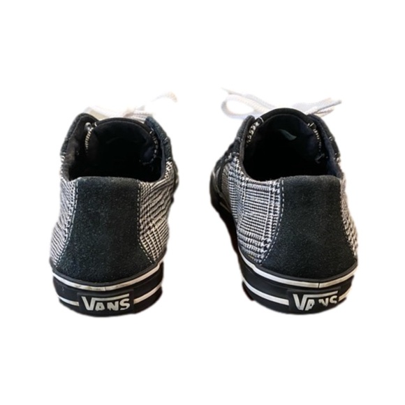 Vans Lace Up Sneakers - Size 7 - Picture 5 of 9